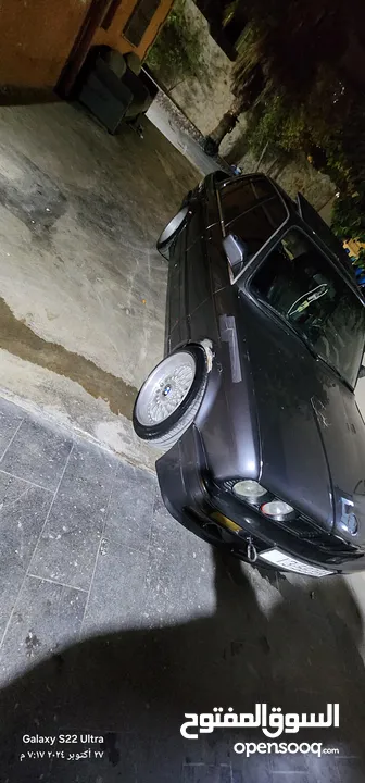 لعشاق بي ام e30