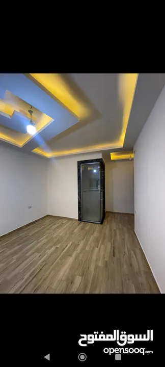 شقة للبيع بسعر الحرق في ارقى وأفضل احياء عمان الجبيهة