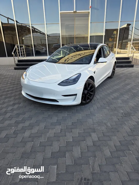 Tesla model 3 2023 ممشى قليل  فحص كامل أوتوسكور ق  B+(86)الوان مختلفه وداخلي ابيض او اسود واسعارر