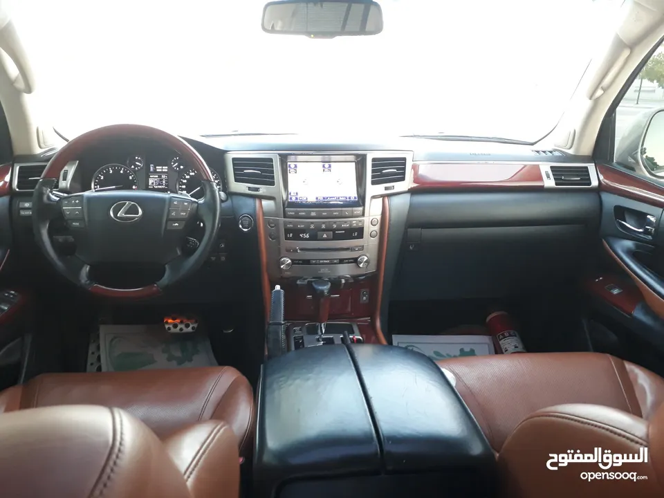 للبيع لكزس lx570s وكاله بهوان مديل 2014