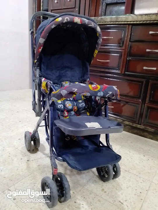 تخت مفرد وسرير بيبي ومكتب دراسه وعرباي
