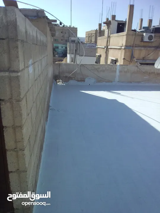 عزل اسطح المنازل من تسريب المياه والرطوبة