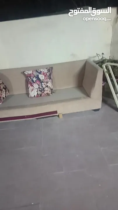 كنب مستعمل