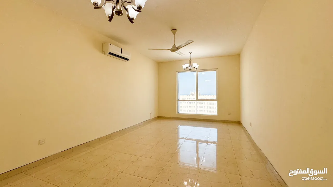 شقتين راقيه للايجار غلا على الشارع العام بالقرب من مبنى القطرية  ‏Elegant apartments for rent