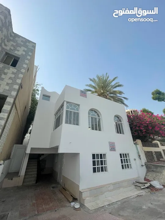 For rent Villa in al qurm  للإيجار فيلا في القرم