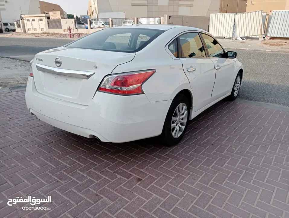 Nissan altima usa model 2015 mi 71000