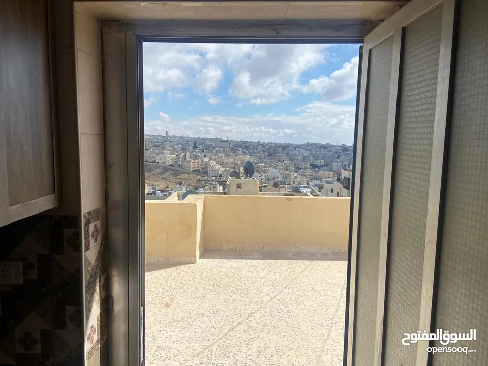 روف مفروش للايجار في جبل الحسين شارع طبريا
