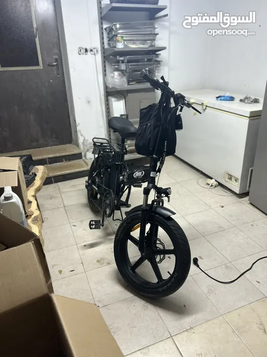 بسكليت كهربائية BMX 2024 – بطارية 48V، موتور 250W، قابلة للطوي، مع طاقية وشاحن