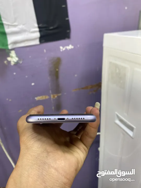 ‏iPhone 11 للبيع