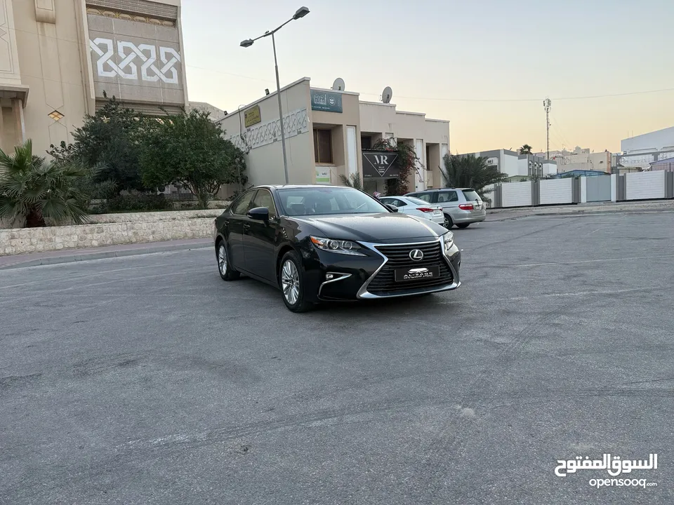 Lexus ES 350 model 2018