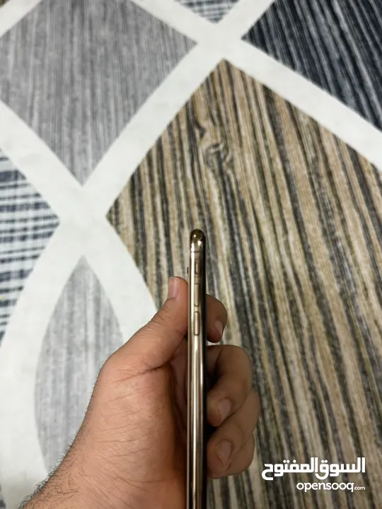 ايفون xs max