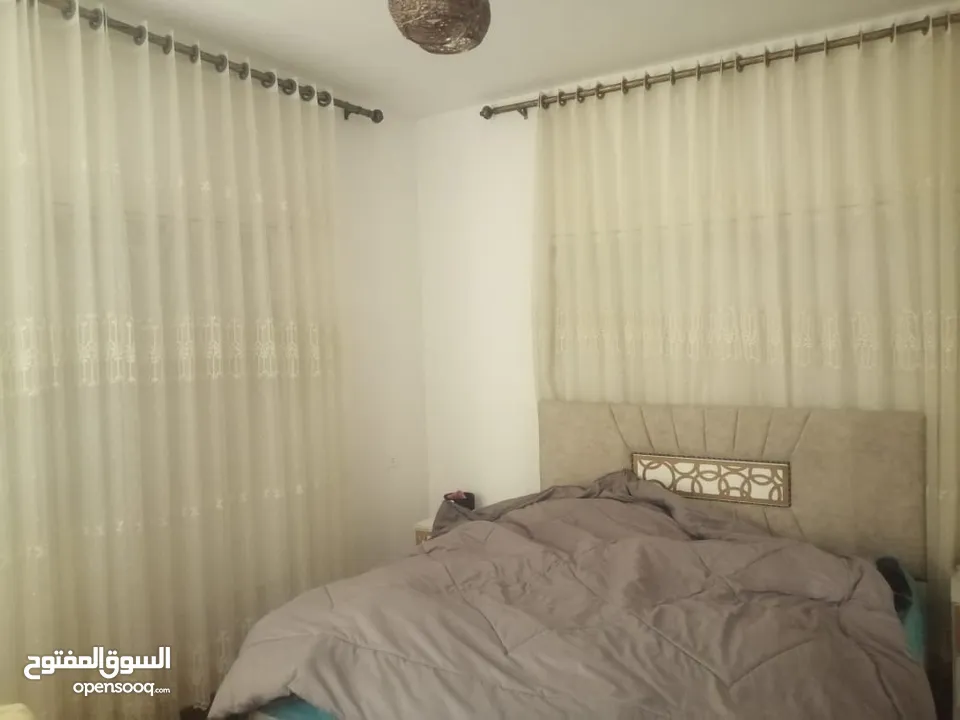 شقه للبيع في إربد البارحه ابان
