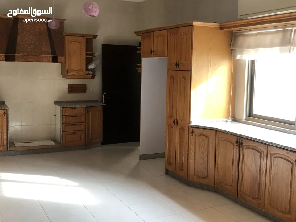 فيلا في عبدون للايجار  Villa For Rent At Abdoun