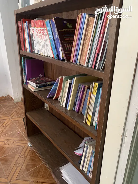 اغراض مكتبه كامله للبيع باسعار مغرية
