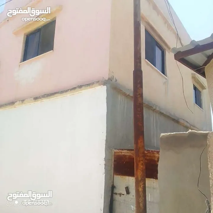 بيت طابقين للبيع مقابل مسجد التوبة