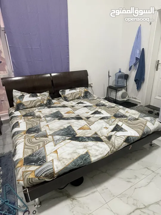 Complete Furniture Bed set 5 pieces 1700 AED (negotiable)