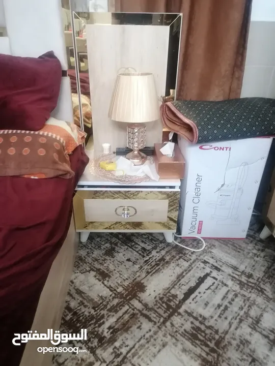 غرفة نوم استخدام شهرين فقط خشب عادي مش زان مع فرشتها فقط شهرين وما تم النصيب