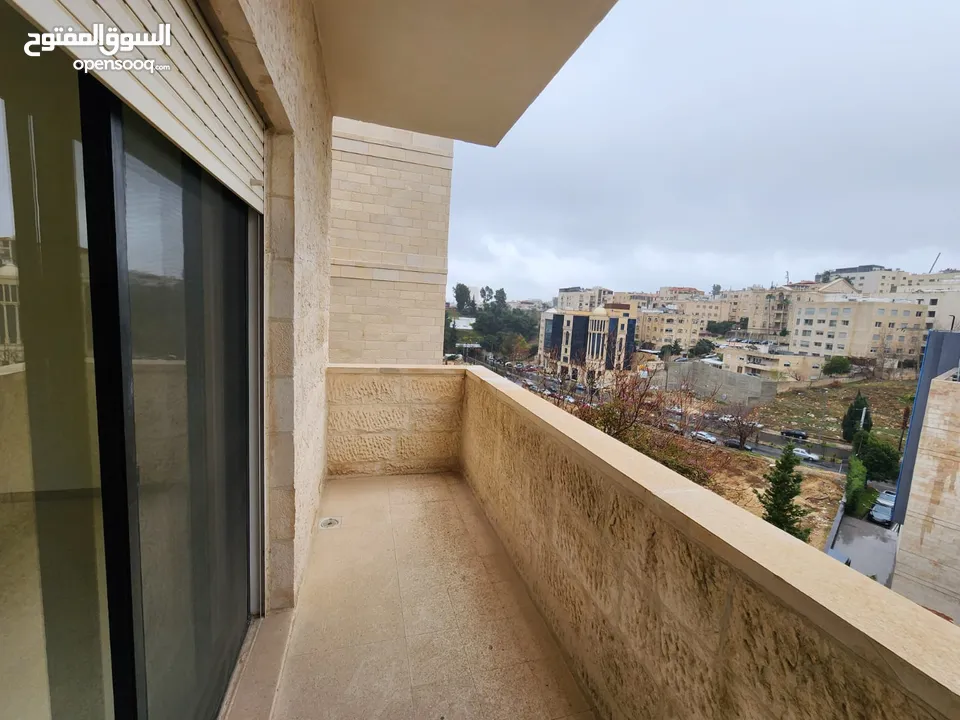شقة فارغة للإيجار في منطقة الشميساني - ref : 14459