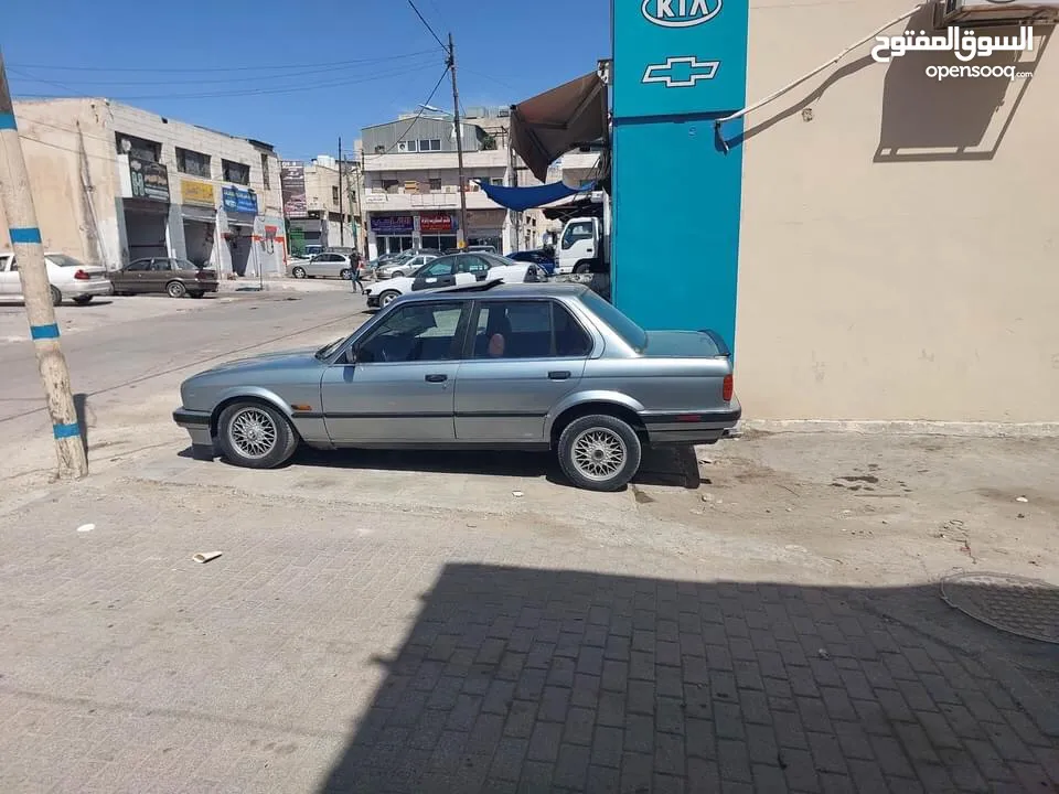 BMW.E30.318