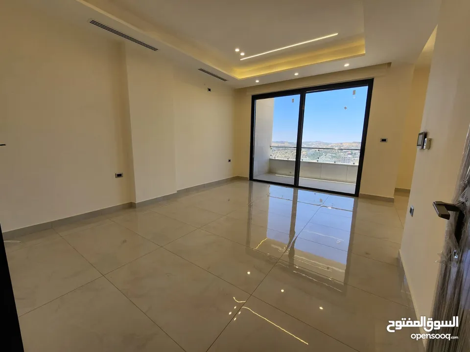 شقة فارغة للبيع في دابوق - REF:14658