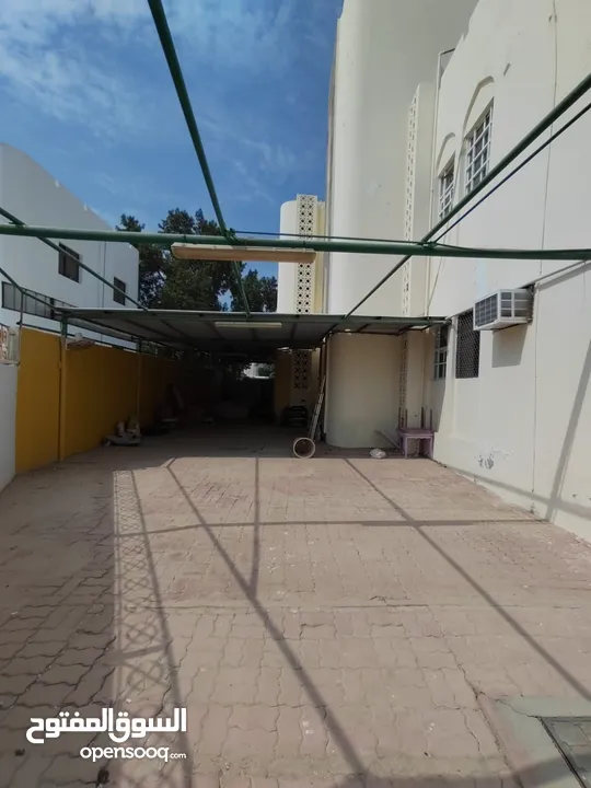 5 Rooms Commercial Villa for Rent in Madinat Sultan Qaboos REF:1060AR