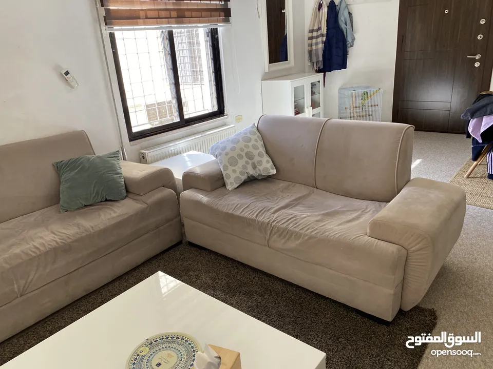 Living room couch طقم كنب كورنر