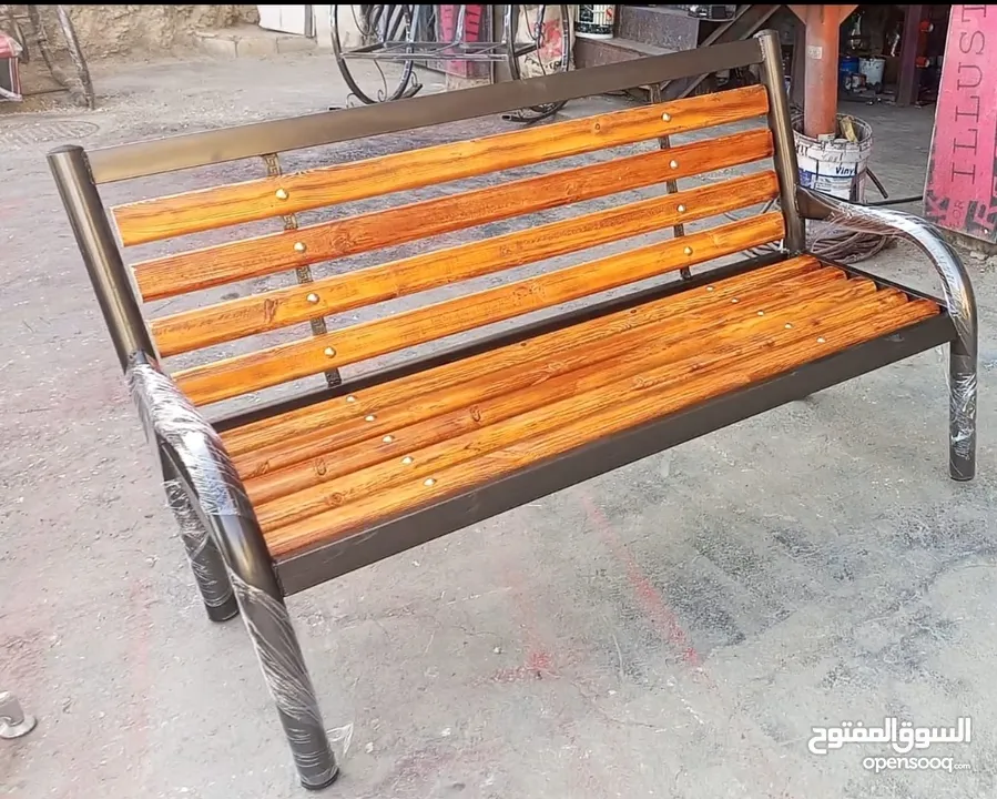 طقم مقاعد وبنشات حديقة حديد وخشب سويد رباعي مع طاولة