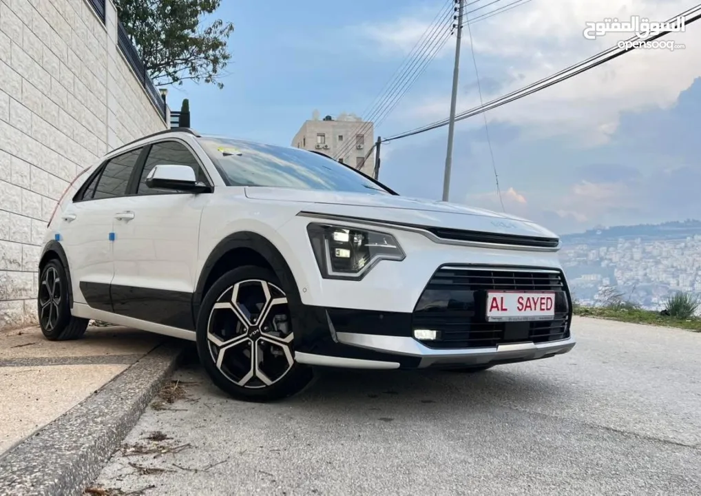 فل مسكر مع فتحة Kia Niro 2024-23
