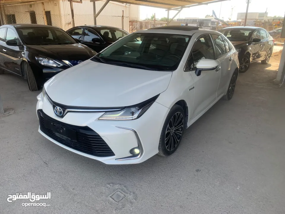 للبيع تويوتا كورولا 2020 اعلى صنف بسعر 17950 دينار