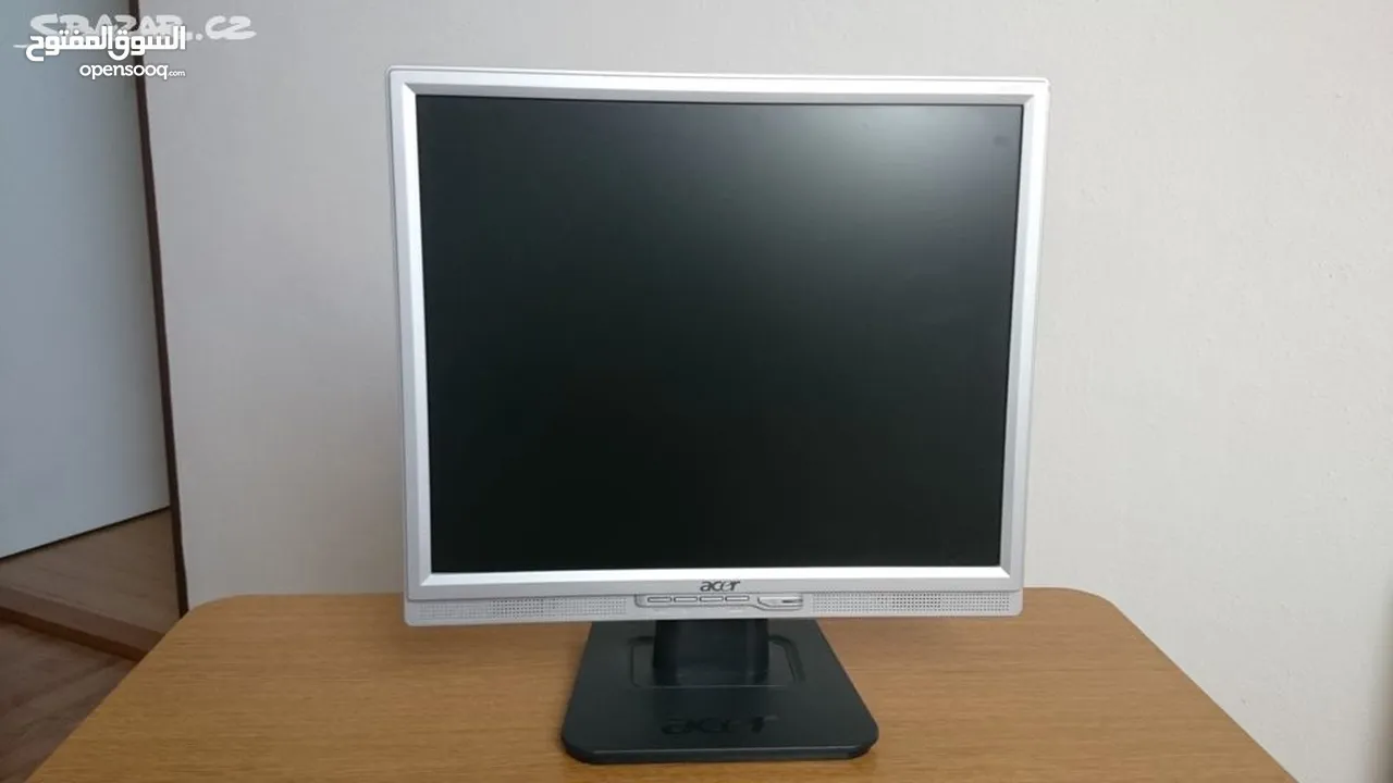 شاشة كمبيوتر نوع ايسر