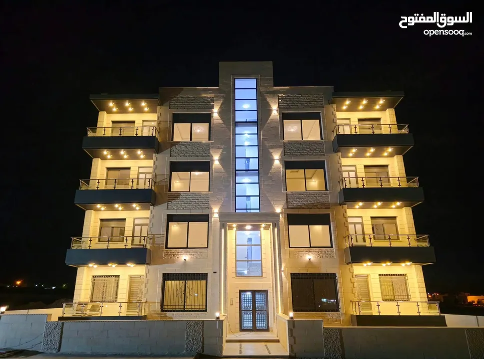 شقق سكنية للبيع / الكرك - الوسية / متوفر شقق في جميع الطوابق / تشطيبات ديلوكس و بأسعار منافسة.