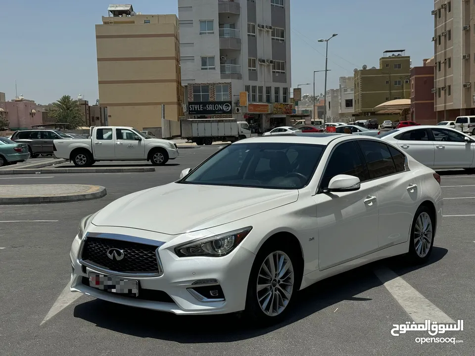 Infiniti Q50 Model 2018 Mileage 54***km 4Cylinder , 2.0L Passing till Dec 2024 Full Option, Sunroof