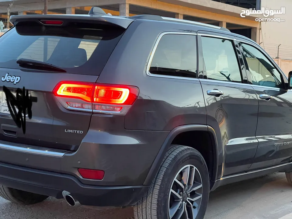 Jeep grand Cherokee 2019 للبيع