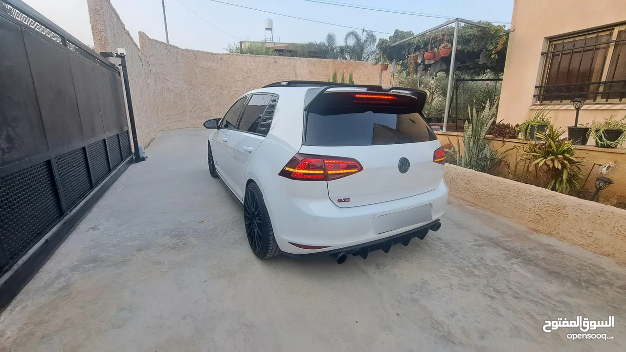 عرررض مممغري عالكاااش فقط بسعر ليون وبولو واكسنت golf gti mk7 2015