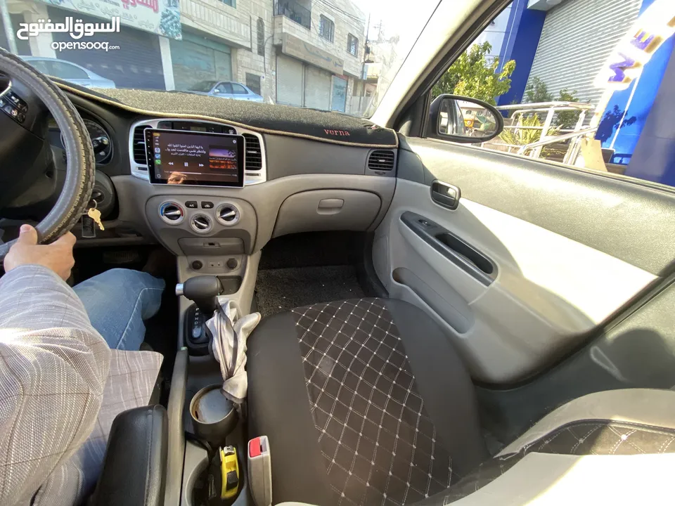 للبيع Hyundai Verna 2008-  موتور 1400  - اقتصادية -   حالتها ممتازة   اللون: (فضي ميتاليك )