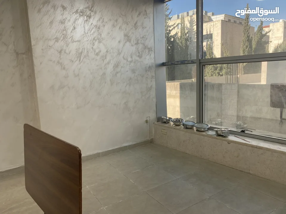 مكتب  للايجار بشارع المدينه المنوره