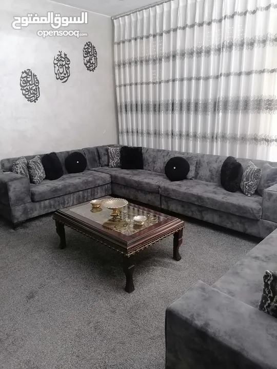 طقم كورنر حجم كبير خشب سويد وطاولة تلفزيون