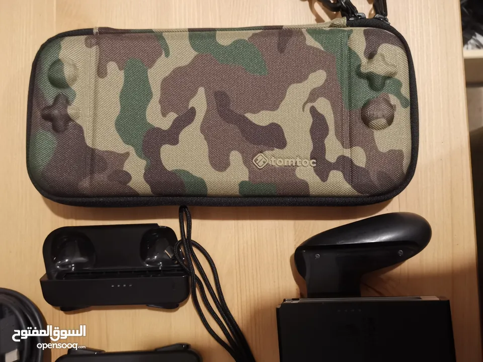 نينتندو سويتش مع اكسسواراته Nintendo Switch with Accessories