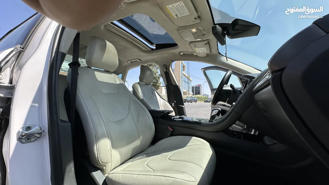 Ford Fusion Titanium 2014 : أعلى صنف في فئة التيتانيوم لون أبيض لؤلؤي