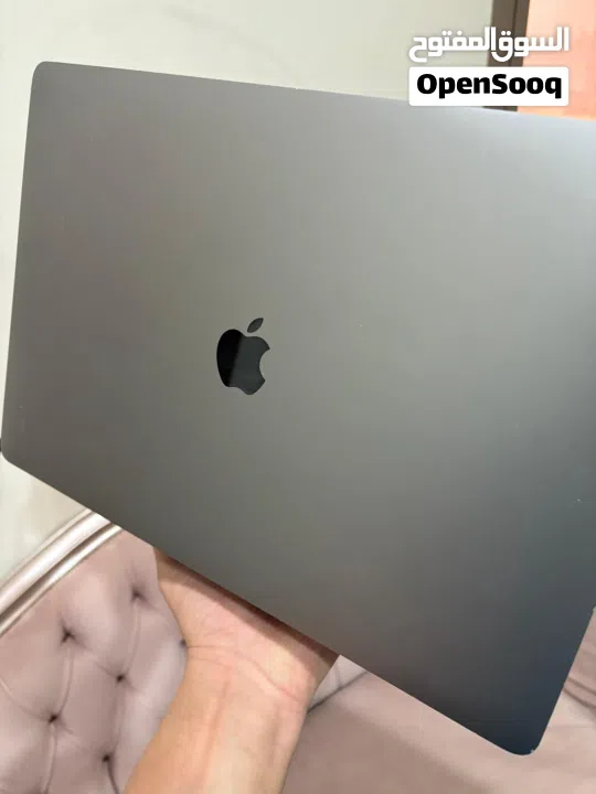 Powerful 2019 Apple MacBook Pro 16-inch - i9 32gb RAM 1TB SSD