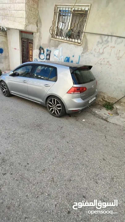 جولف 2016 اوتامتيك شاملة كامل الاضافات مع عدا فتحة دهان اصلي