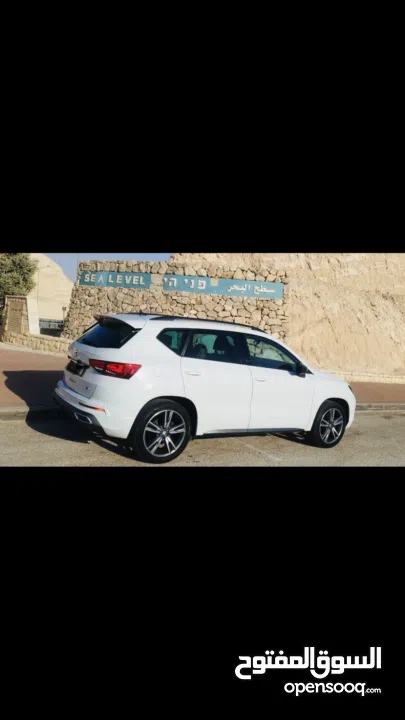 سيات أتيكا FR كاملة الإضافات محرك 1500 بنزين 150 حصان FR داخلي وخارجي كامل عداد. 30000 كم أصل ألماني