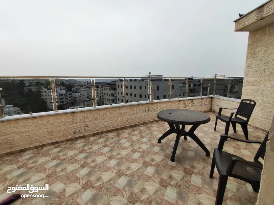 روف مفروش مع إطلالة مميزة للإيجار – بيتونيا / دوار الفواكه