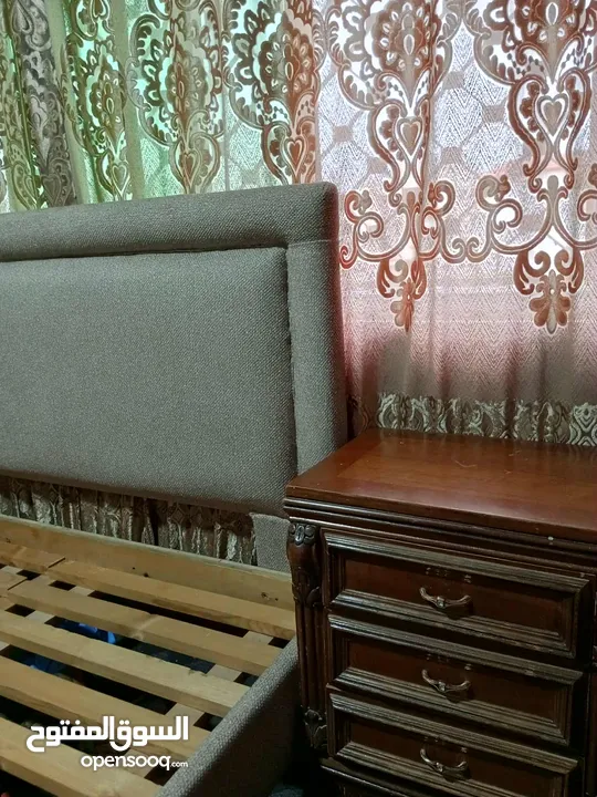 كراسي عدد 6من دون طاولة