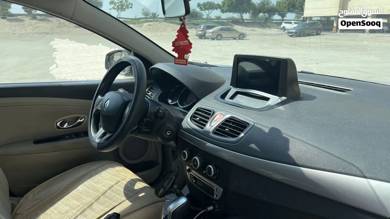 رينو فلوينس 2016 للبيع صيانه توكيل فابريكا Renault fluence 2016 agent maintained originalpaiبالكامل