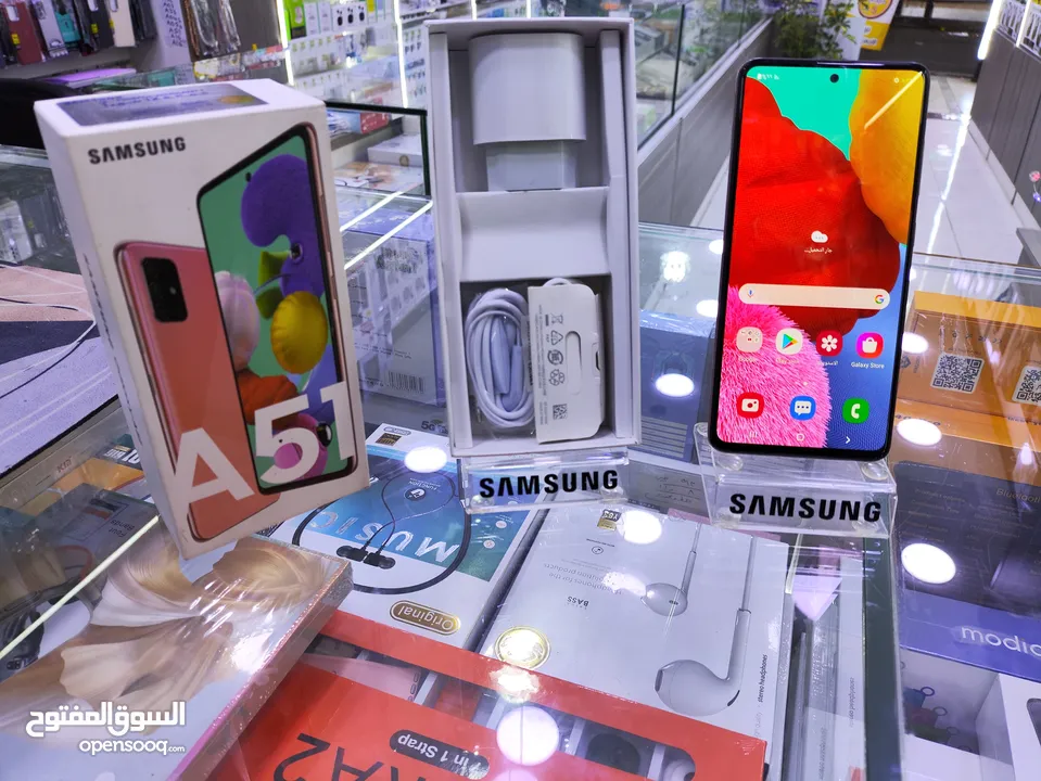 حبه وكالة Samsung A51 جيجا 128 رام 16 معه الكرتونه واغراضو متوفر توصيل