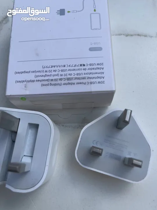شاحن ايفون سريع ( عضمة شاحن فقط )( تايب C ) 20 واط Apple اصلي 100% جديدة + عظمة شاحن عادي اصلية ايضا