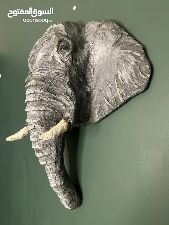 papier-mâché elephant statue