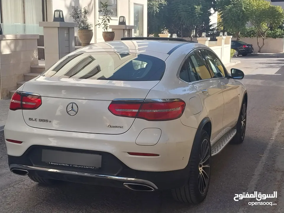 Mercedes-Benz GLc350e 4 MATIC pluq-in وارد الوكالة