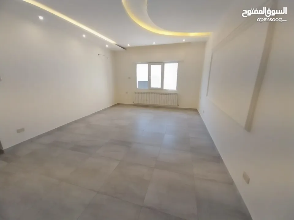 روف دوبليكس للأيجار ( جزء من فيلا ) ( Property 38746 )-175034672